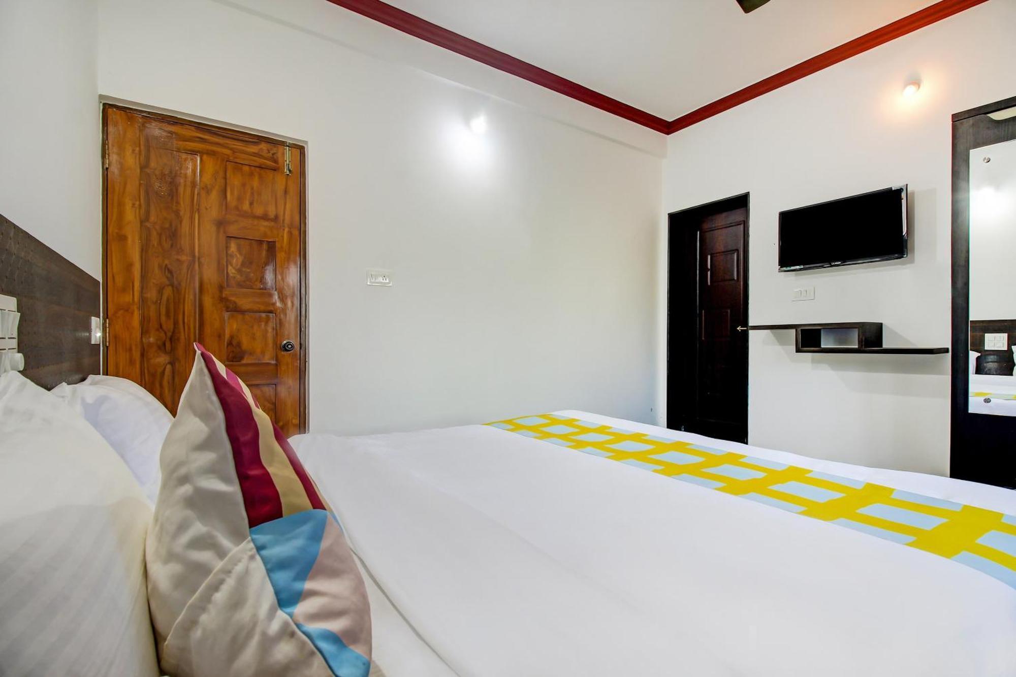 Super Hotel O Pradeep Guest House Near Baga Beach Exterior photo